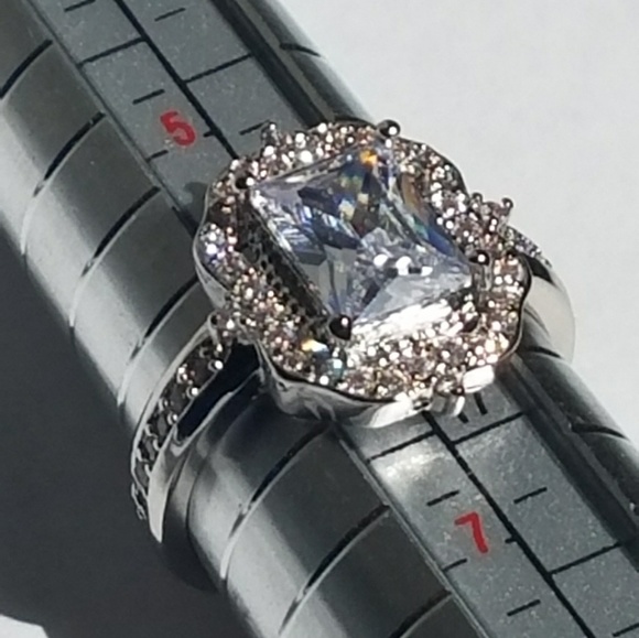 Silver Radiant halo engagement ring - Picture 5 of 7